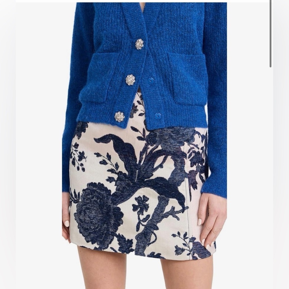 Floral Patterned mini Skirt Blue and Cream Baum und Pferdgarten size EU 34